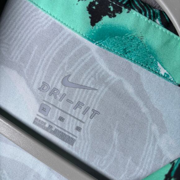 Nike Liverpool FC Dri-FIT UV Button Up Shirt Men’s XL Green Abstract Print - Picture 4 of 5